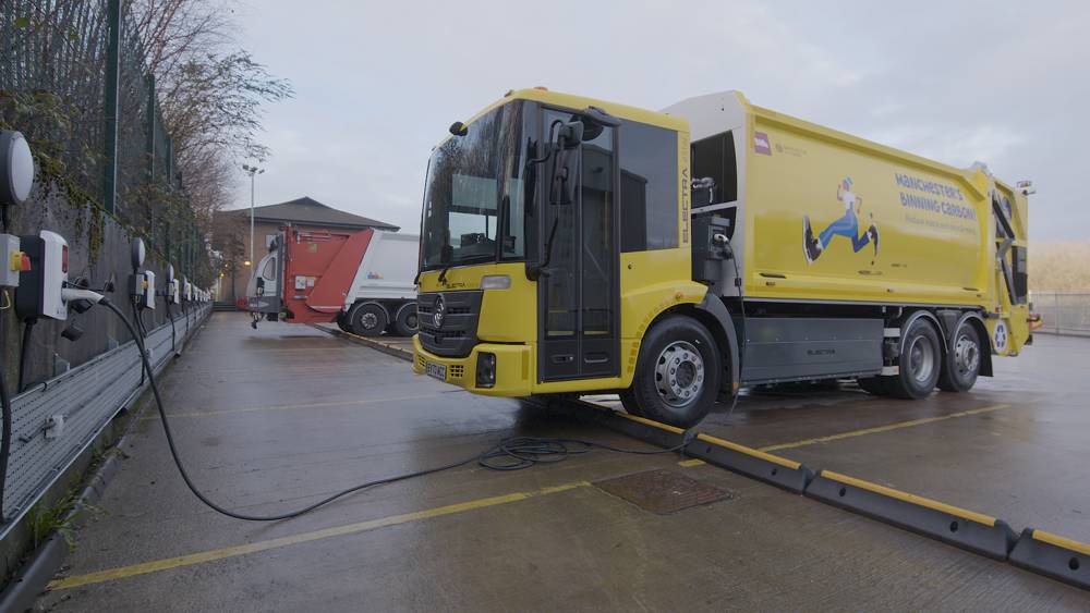 Manchester City Council invests in UK’s largest fleet of electric refuse vehicles